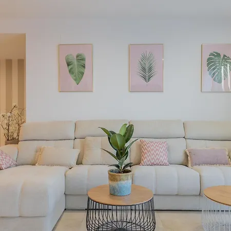 Apartment Elegante Con Vistas Al Mar. 6 Pax