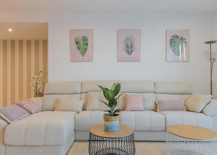 Apartment Elegante Con Vistas Al Mar. 6 Pax