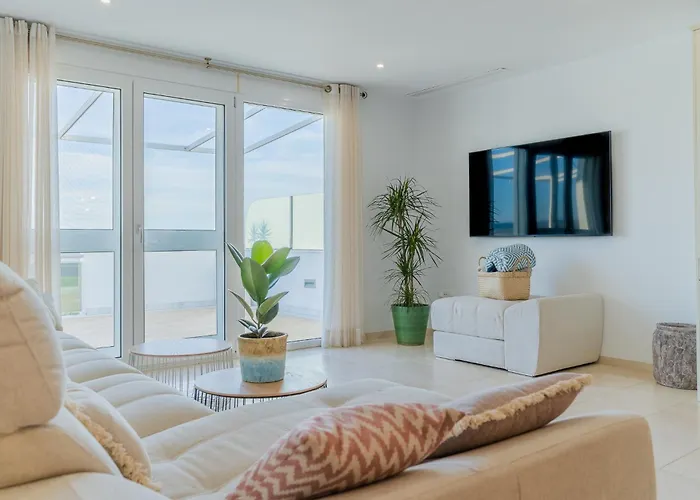 Elegante Con Vistas Al Mar. 6 Pax *