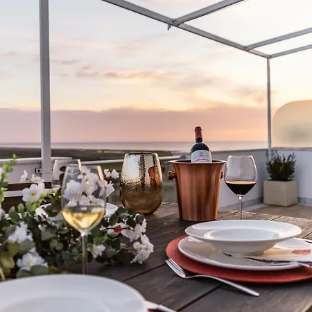 Apartamento Elegante Con Vistas Al Mar. 6 Pax *