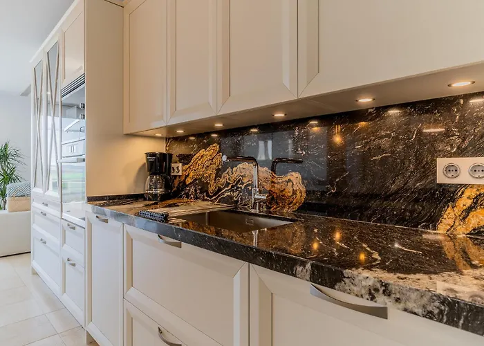 Апартаменти Elegante Con Vistas Al Mar. 6 Pax